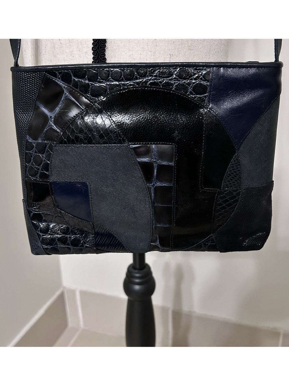 Vintage Sharif Navy Blue & Black Leather Patchwork Embossed Purse Shoulder Bag